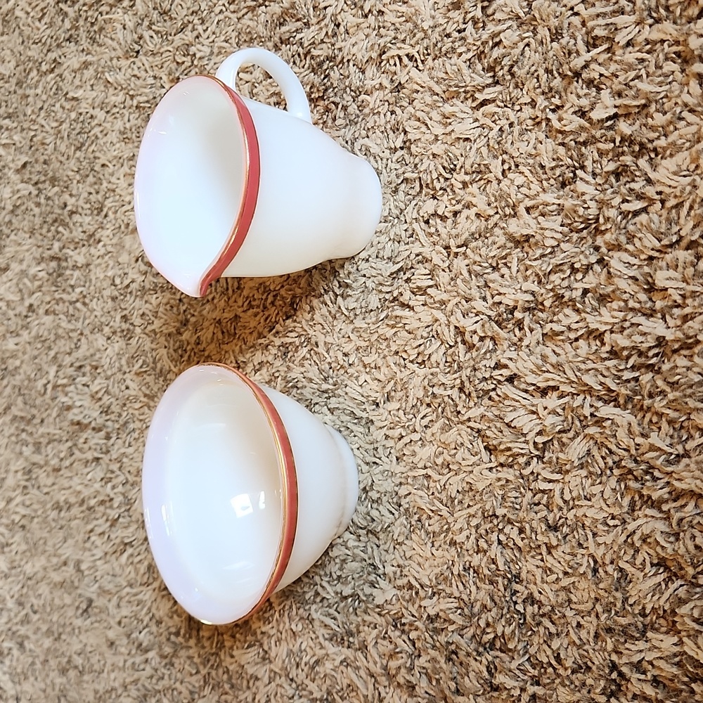 Vintage Pyrex Sugar Bowl and Creamer Flamingo Pink Coral - Milk Glass